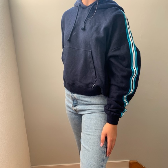 TNA Aritzia Hoodie - Picture 1 of 2